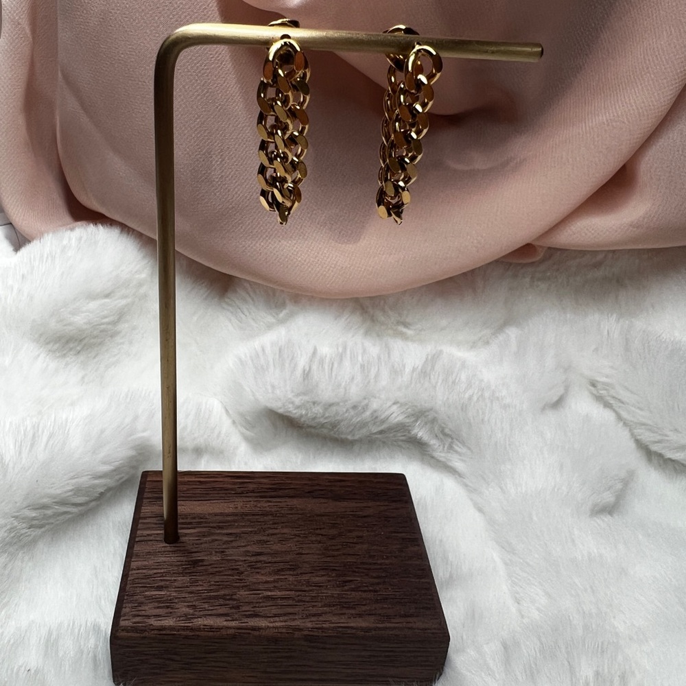 18k Gold Plated Chain Earrings - Picture 3 of 4